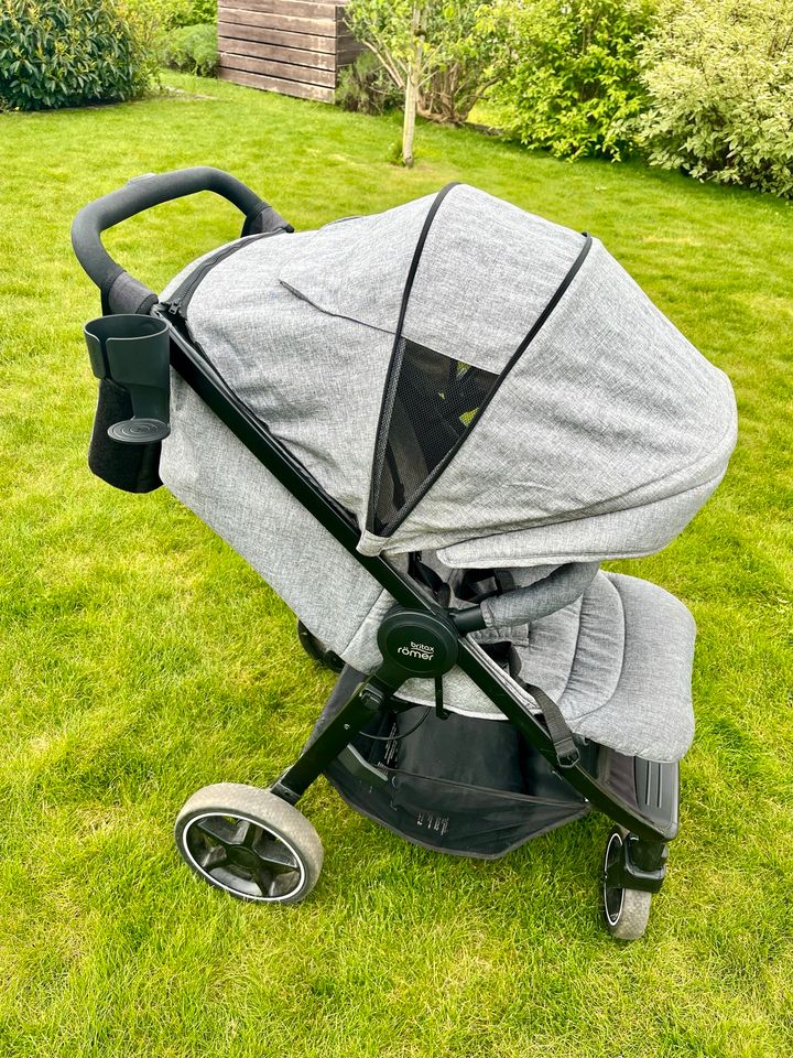 Britax Römer Buggy B Agile M grau in Achern