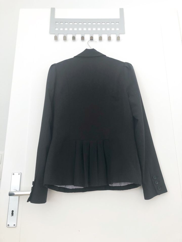 Etam Anzug Jacke schwarz Blazer ol Plissee Frühling Frack Mantel in Hannover