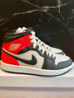 WMNS Nike Air Jordan 1 Mid SE Newsprint Gr.38.5 Neu Niedersachsen - Braunschweig Vorschau