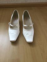 Schuhe Brautschuhe 40,5 ivory Satin Rainbow Club Harriet Baden-Württemberg - Essingen Vorschau