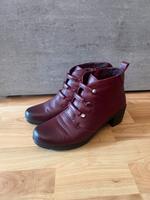 Rote Echtleder-Stiefel – Neu, mit kurzem Absatz Frankfurt am Main - Innenstadt Vorschau