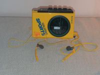 SONY Walkman WM-35 Modell MDR-W15 Vintage Inkl. Kopfhörer MDR-W15 Nordrhein-Westfalen - Gummersbach Vorschau