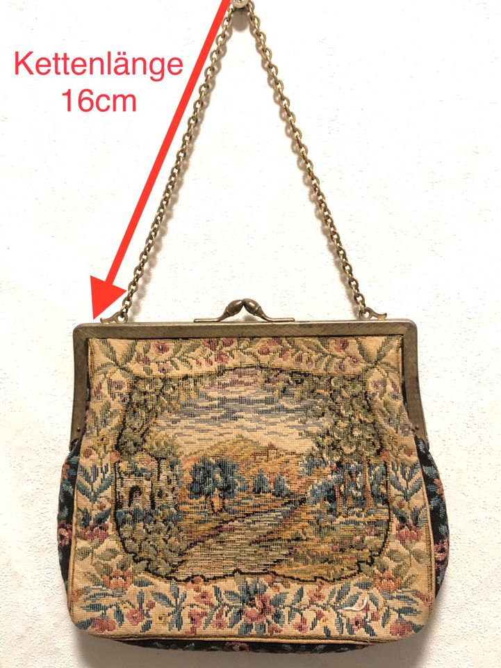 Theatertasche (antik) in Breddenberg