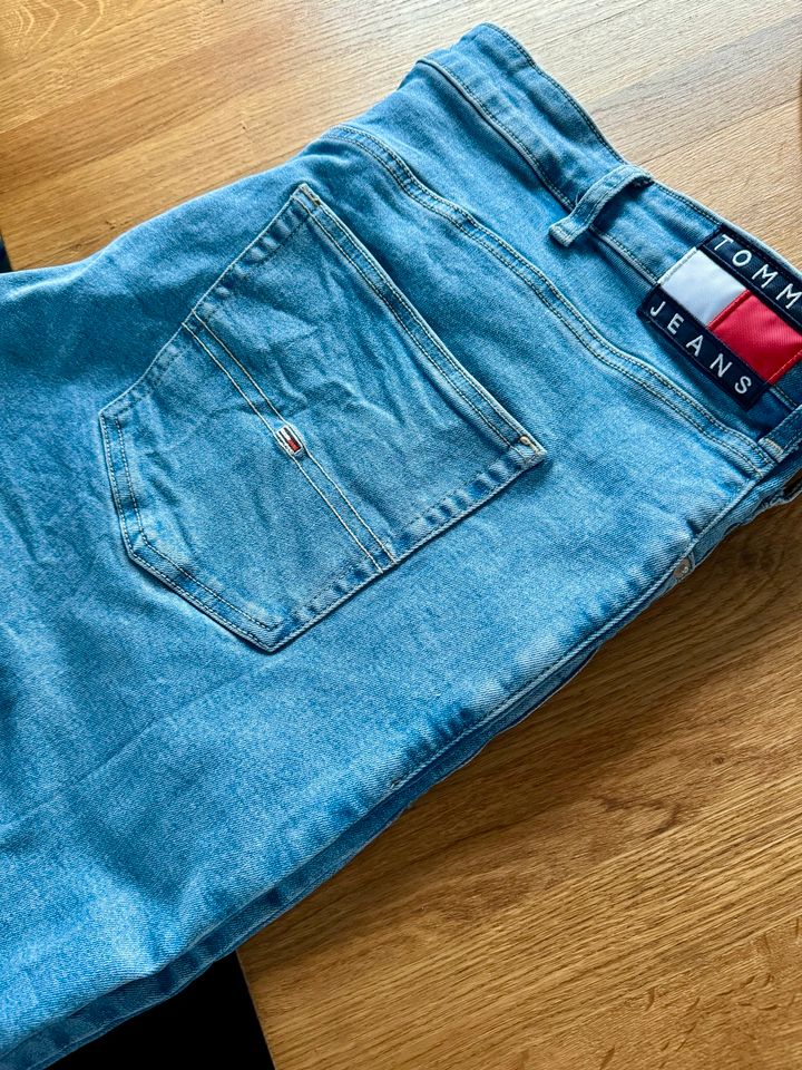 Tommy Jeans Plus Stretch-Jeans SCANTON in Baden-Württemberg - Lahr  (Schwarzwald) | eBay Kleinanzeigen ist jetzt Kleinanzeigen