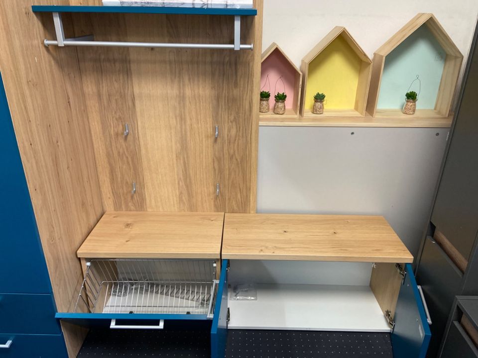 Garderobe Set 4 tlg statt 849€ in Leipzig