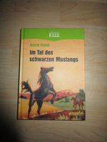 Buch "Im Tal des schwarzen Mustangs" von Astrid Frank 2 € Bayern - Nordendorf Vorschau