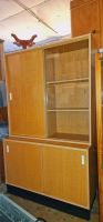 DDR Schrank mit Schiebetüren 60er 70er Anrichte Vitrine Buffet Leipzig - Leipzig, Zentrum-Nord Vorschau