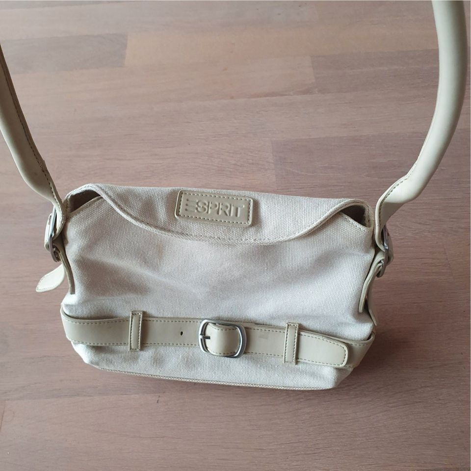 Damen Handtasche klein Esprit, beige, gebraucht in Bubenreuth