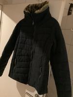 NEU mit Etikett Gina Winterjacke dunkelblau Fellkragen 42 Niedersachsen - Vechta Vorschau