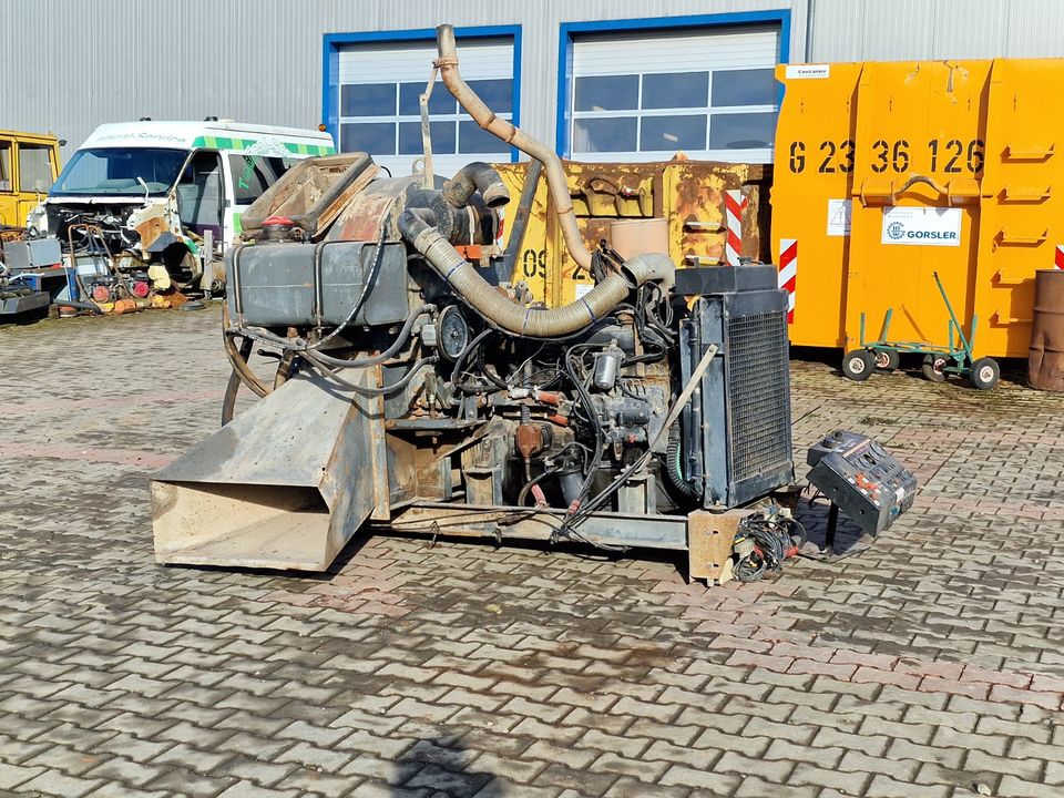 Gebläse Kehrmaschine Sauganlage Mercedes Motor OM 366 (694) in Mücke