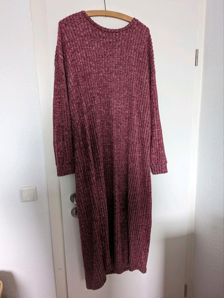 Langes Strickkleid in Bottrop