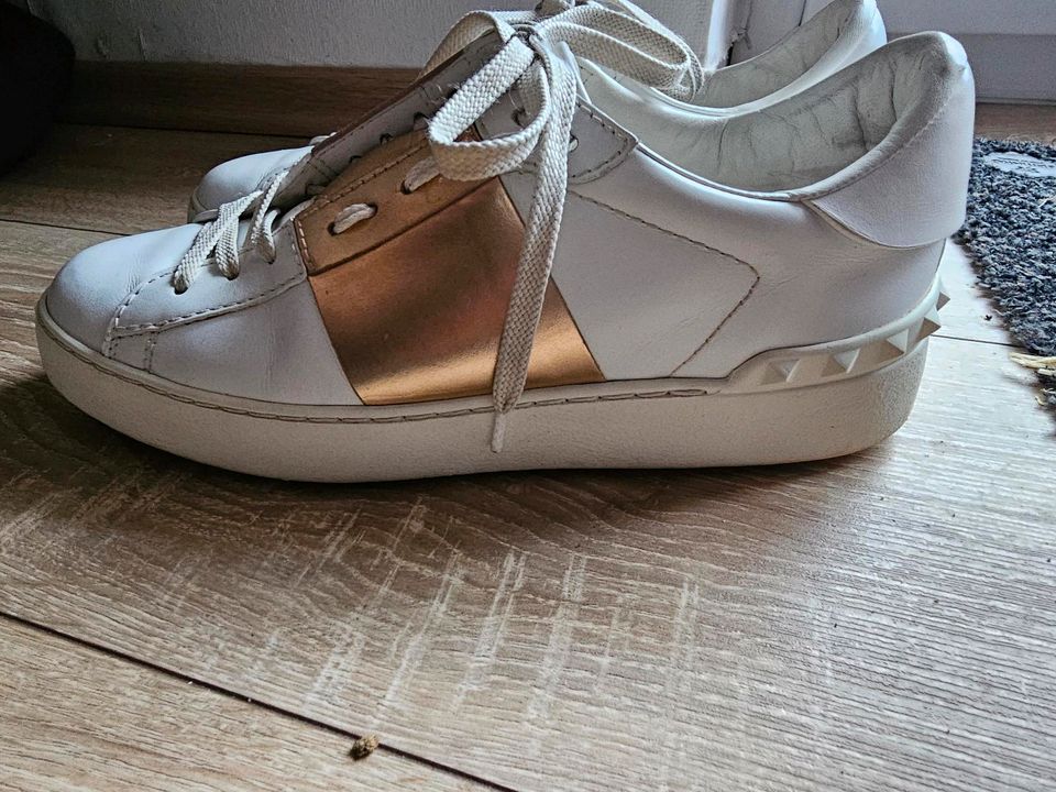 Valentino Rockstud Sneaker Schuhe weis/ Gold gr.36,5 in Tholey