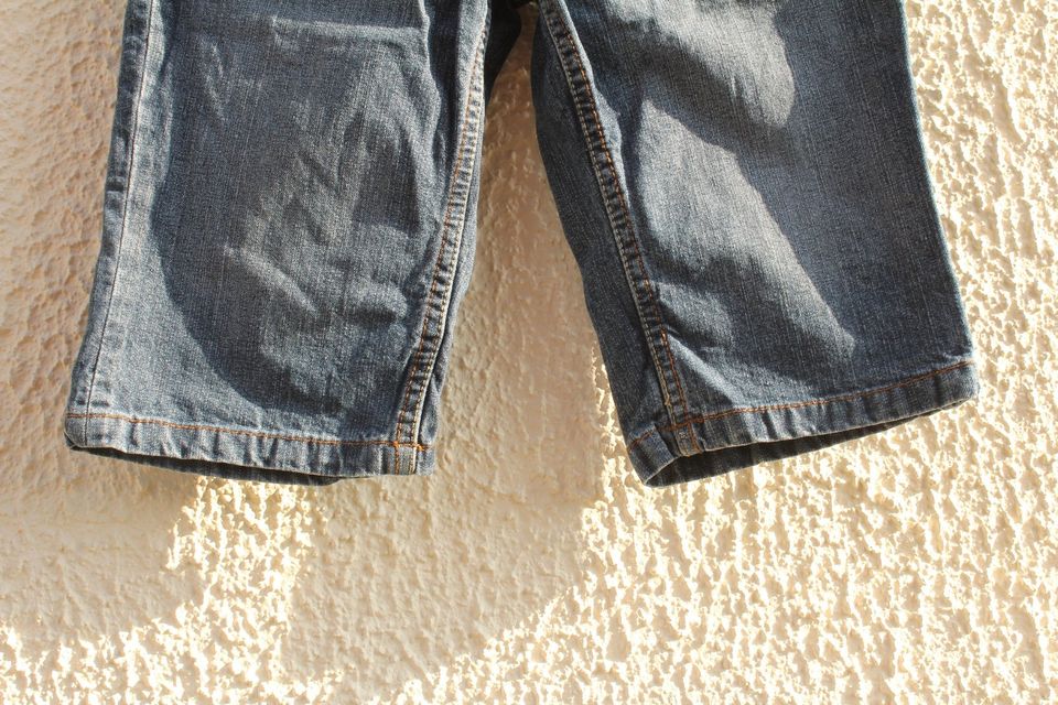 Kinder Jeans Hose Kurz Marke "Pocopiano" Größe 140 in Hann. Münden