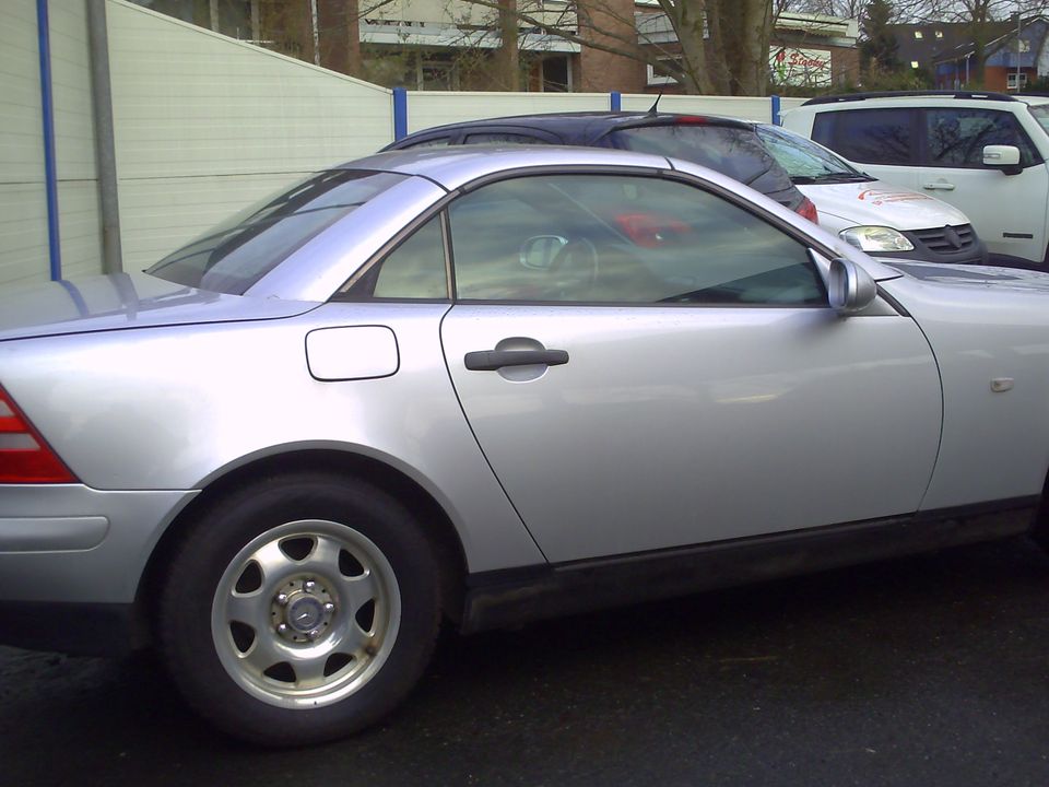 MB SLK 200, Bj. 11/1998, silber, 5 Gg. techn.überholt,Nähe HL in Pansdorf