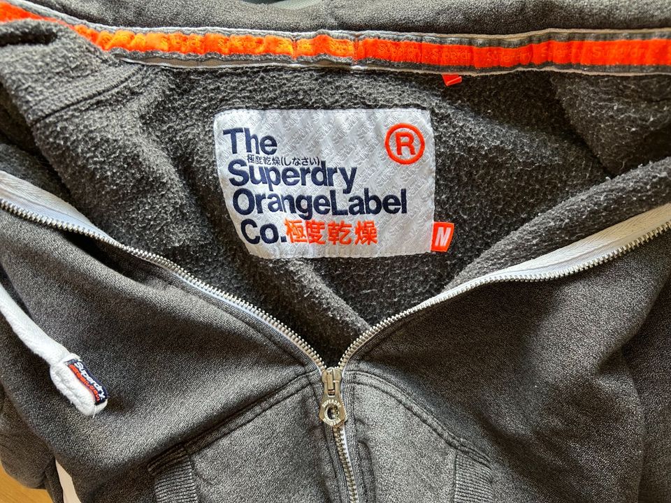 Superdry Kapuzenjacke Gr. M in Mülheim (Ruhr)