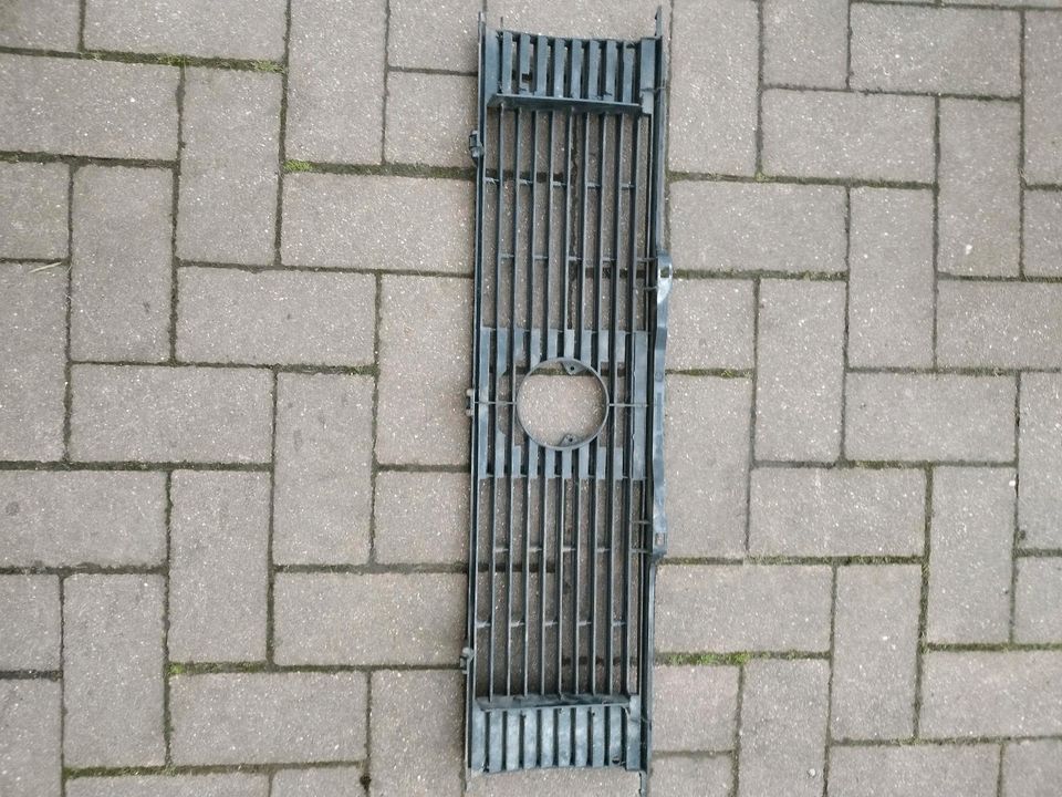 VW Jetta 1 Grill in Priestewitz