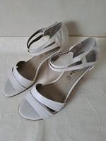 TAMARIS Sandalen, 41, inkl. Versand Nordrhein-Westfalen - Ostbevern Vorschau