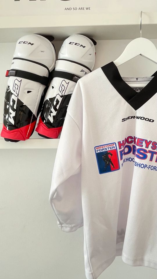 Forster Kinder Eishockey Shirt Hockey Dress Gr.XXXS in Hochheim am Main
