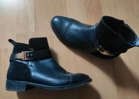 Schwarze Lederstiefeletten Größe 37 Berlin - Wilmersdorf Vorschau