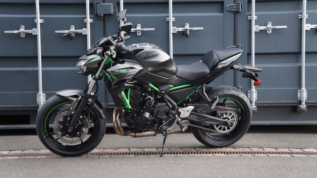 Kawasaki Z650 2023  4 Jahre Herstellergarantie! in Rehau