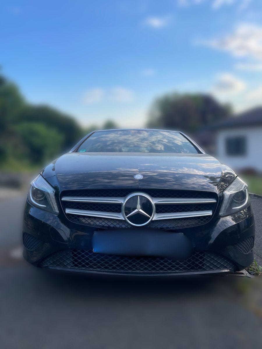 Abbildung des Autos Mercedes-Benz 200