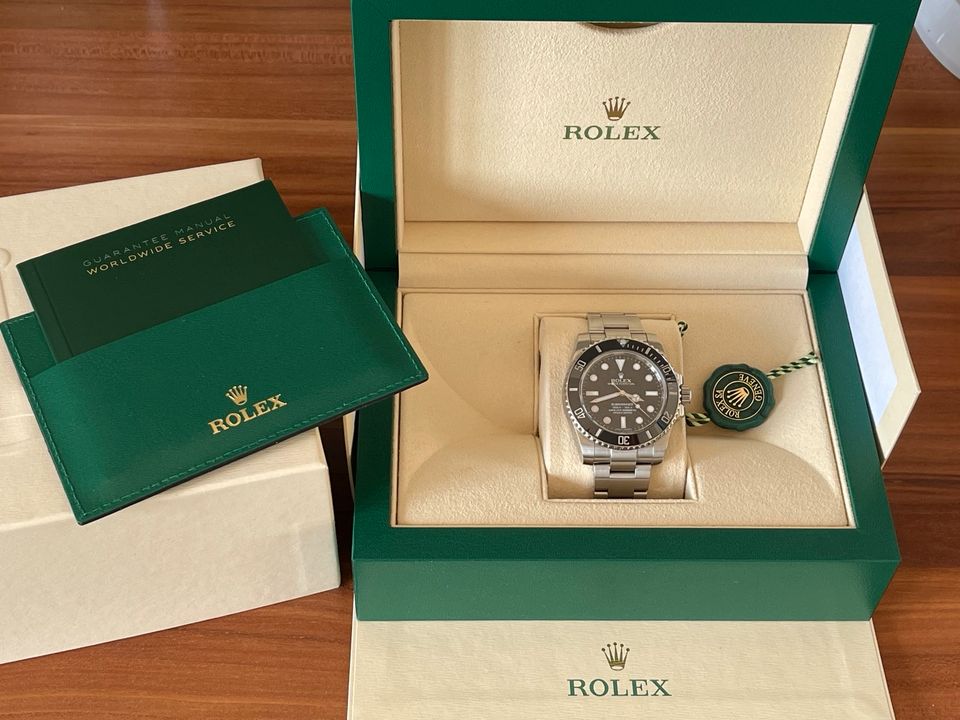 ROLEX ✅ Submariner 114060  40 mm in Berlin