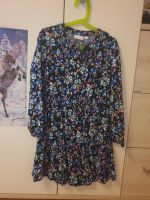 Neu! Kleid Blumenkleid Langarmkleid Gr. 134 Alive Hessen - Fulda Vorschau