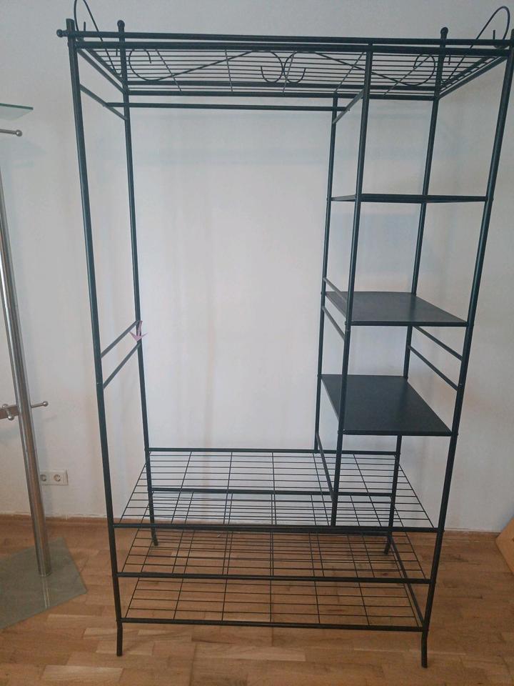 Metall Stand Garderobe Vintage elegant Sehr Groß NRW Solingen in Solingen