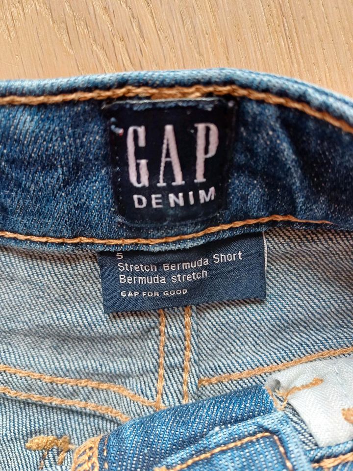 GAP ❤️ Jeans, Shorts, unisex, Größe 110 in Schwarzach am Main