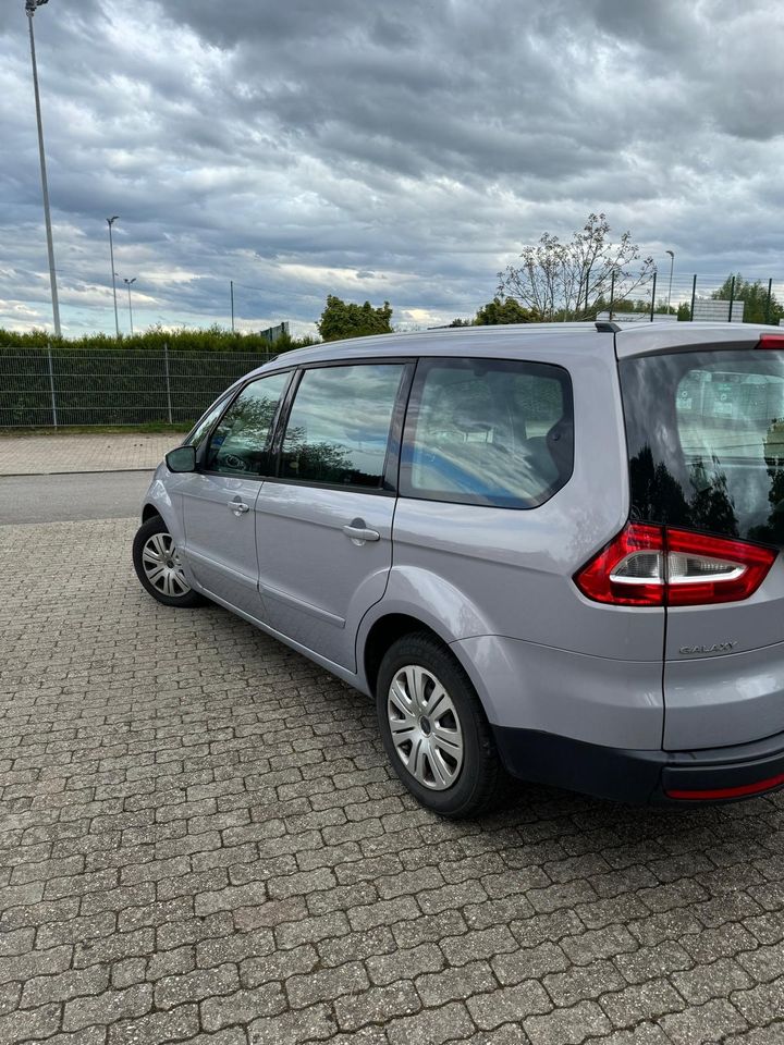 Ford Galaxy Trend - Bj 2012 - wenig Kilometer in Bergheim