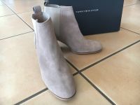 Stiefel Tommy Hilfiger Gr. 37 beige Wildleder - ungetragen Rheinland-Pfalz - Göcklingen Vorschau