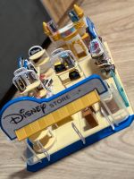 Disney Store Mini Brands inkl. 28 Figuren + Case mit 25 Figuren Nordrhein-Westfalen - Ahlen Vorschau