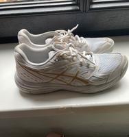 Hallenschuhe Damen, weiß mit goldenen Akzenten Dresden - Neustadt Vorschau