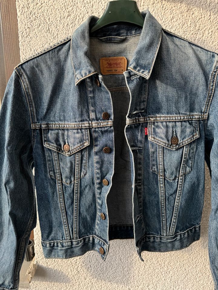 Jeansjacke, Levi’s, original 90er Jahre in Ottobrunn