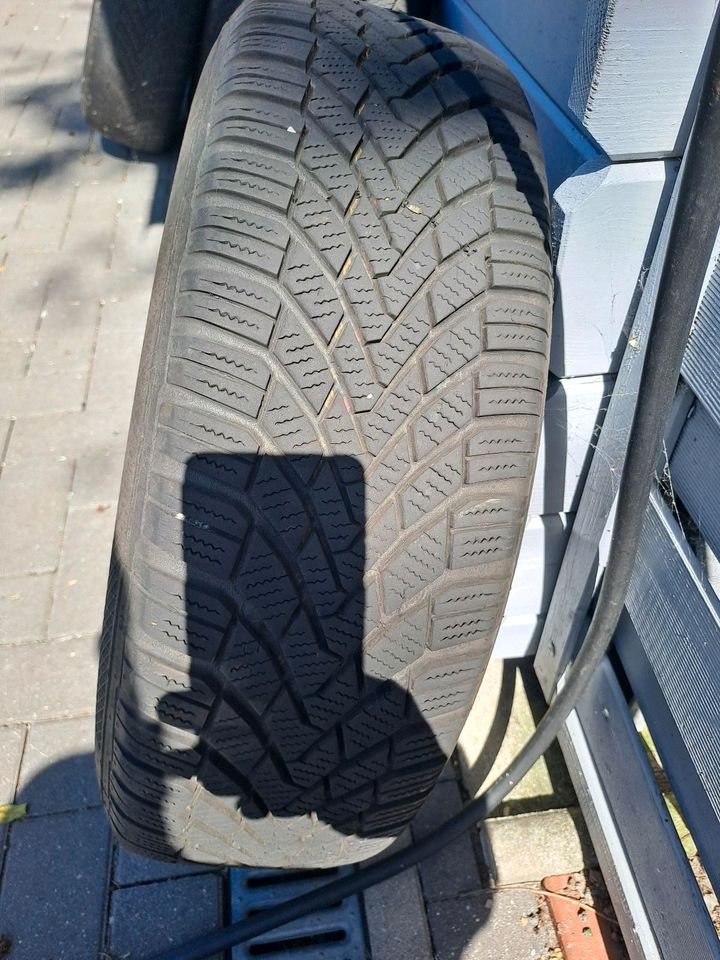 Winterreifen 195/65 R 15 T  2x2 in Eddelak