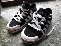 Adidas Sneakers Schwarz Gr.34 Schleswig-Holstein - Itzehoe Vorschau