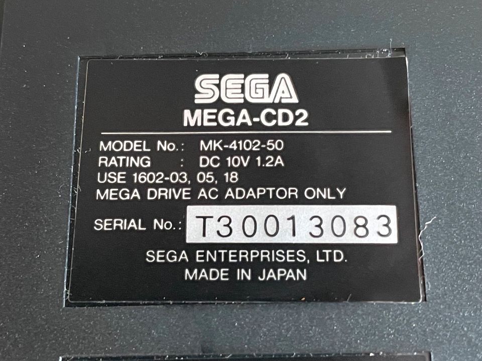 Sega Mega Drive II Mega-CD2 Infra Red Control Pad Spielekonsole in Frickenhausen