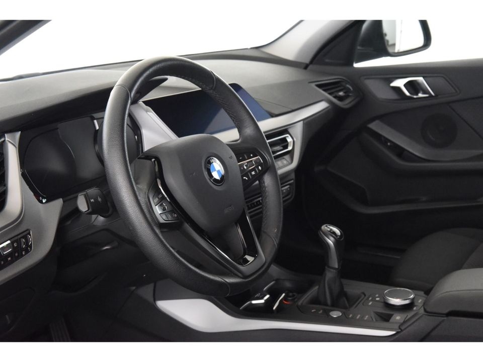 BMW 118 i Advantage DAB Tuner Sitzheizung Klimaautom in Aachen