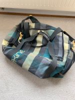 Dakine Tasche Weekender Sporttasche Beutel Shopper grün grau gelb Nordrhein-Westfalen - Olsberg Vorschau