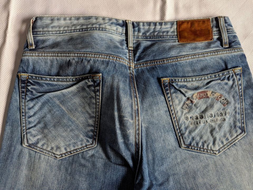 Pepe Jeans mit Aufdruck Gesäßtasche in Kirchlinteln