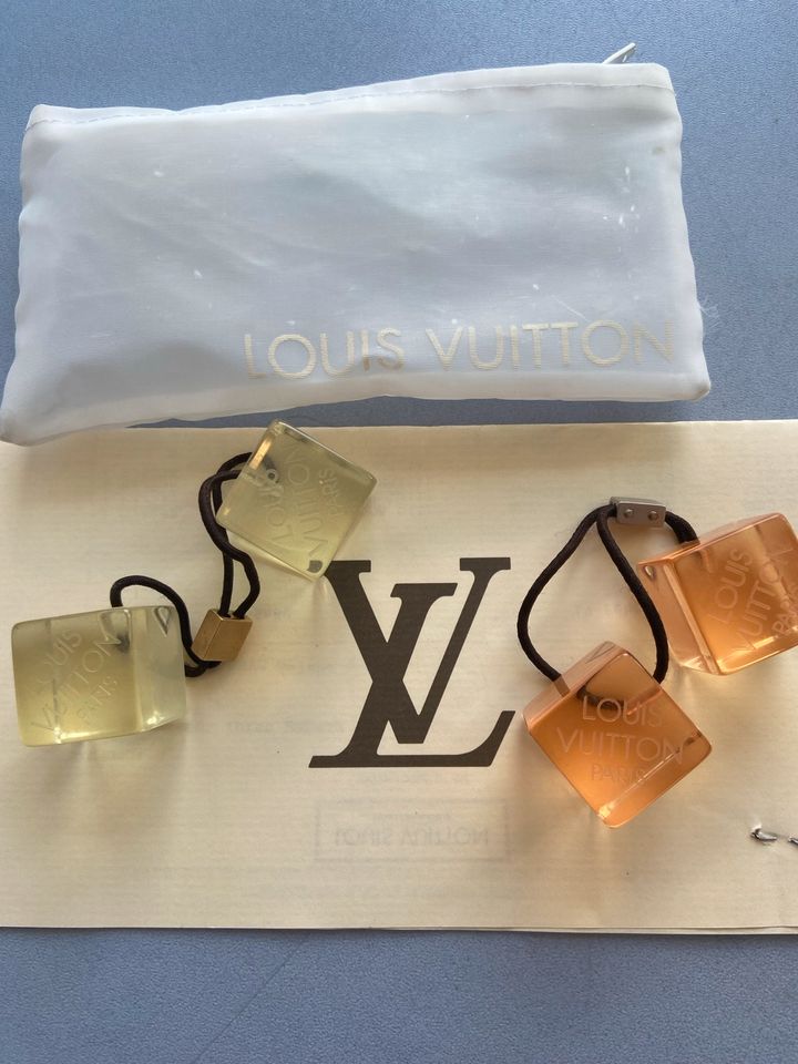 2 Original Louis Vuitton Haargummi Würfel Cubes in Hanau