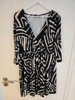 Schickes Sommerkleid☝️gr.44/46☝️neuwertig☝️Kleid Ausschnitt Bayern - Hofkirchen Vorschau