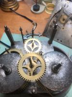 Revision Reparatur Wanduhr Regulator Kaminuhr Standuhr Comtoise Nordrhein-Westfalen - Solingen Vorschau