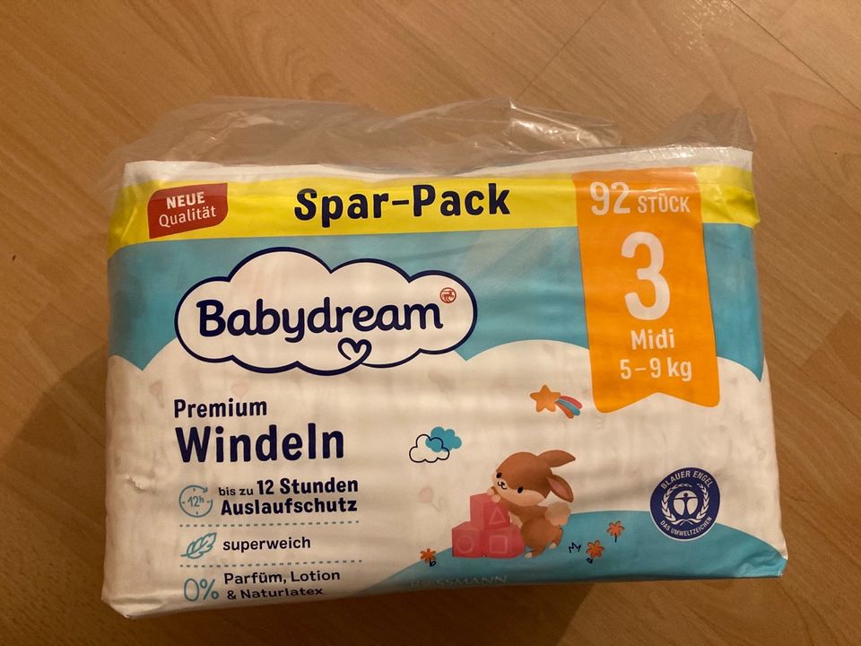 Windeln Babydream Größe 3 mit 92Windeln / Sparpack Rossmann in Frankfurt (Oder)