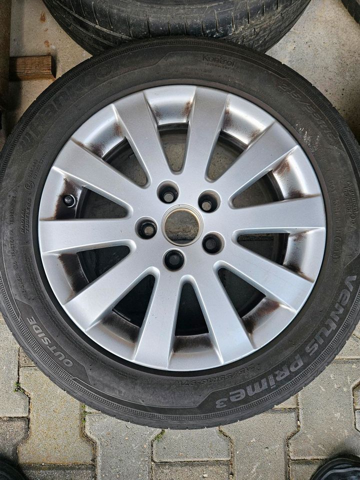 VW Passat B7 Alufelgen 4 x 215/55 R16 Sommerreifen. in Buttenwiesen