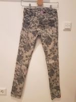 Hose Esprit Gr. 32 (XS) Skinny Blumen-Muster grau Niedersachsen - Neustadt am Rübenberge Vorschau