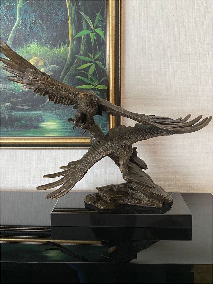 Bronzefigur Adler Paar Bronze Skulptur signiert Milo ANGEBOT ! in Centrum