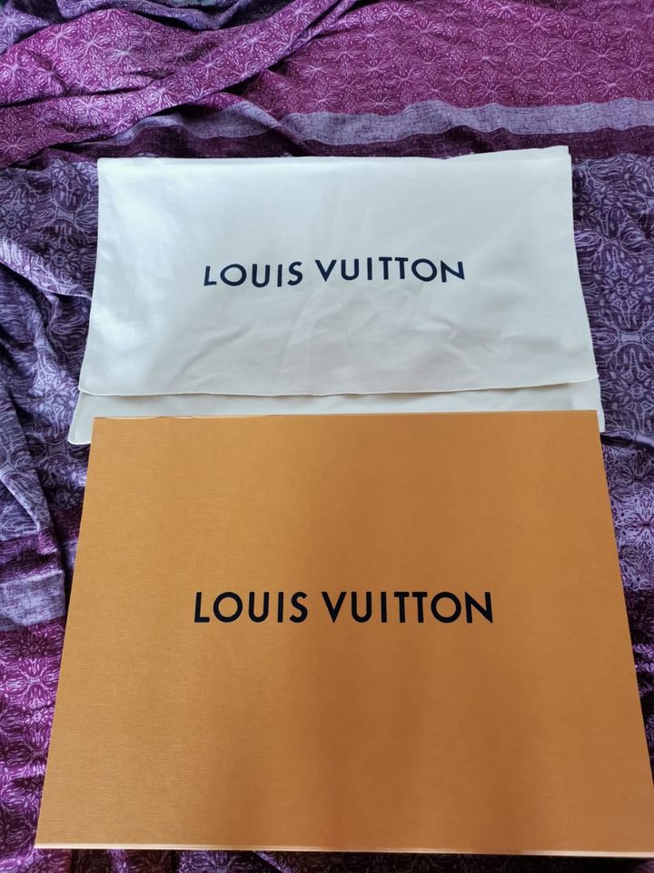 Louis Vuitton Box,Tüte,Staubbeutel neu! Kein Versand! in Aachen