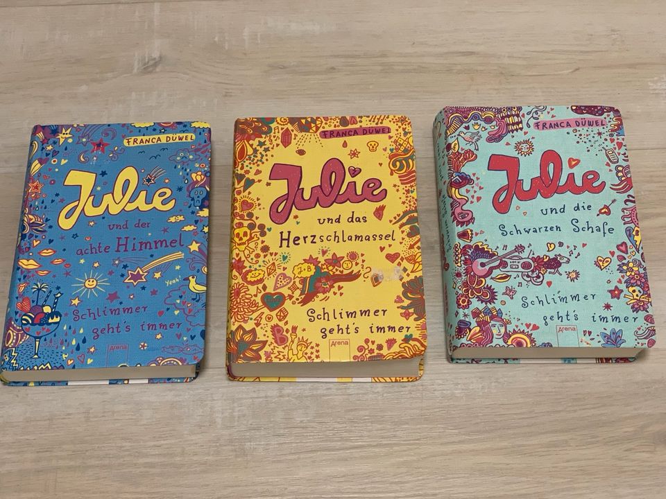 Bücher, „Julie“, 3 Stück in Tönisvorst