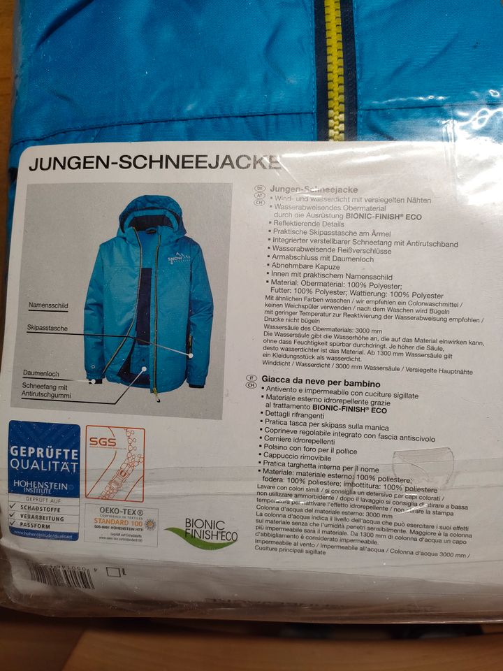 Crivit Jungen-Schneejacke Gr. 146/152 NEU mit Etikett in OVP in Weil der Stadt